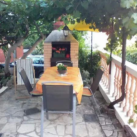 Vendi Apartment