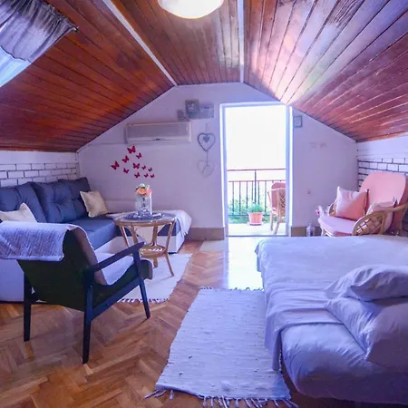 Vendi Apartamento Šibenik