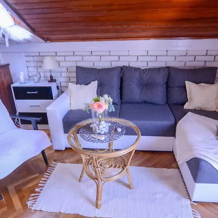 Vendi Apartamento Šibenik