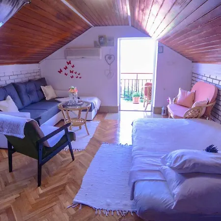 Vendi Apartamento Šibenik