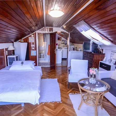 Vendi Apartamento Šibenik