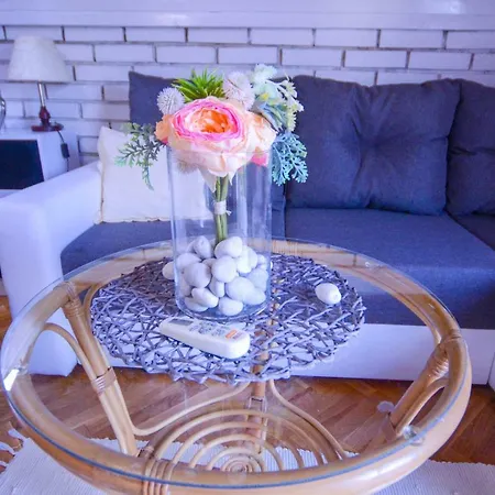 Vendi Apartment *